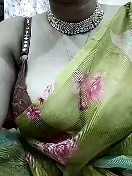 Sexybomb33 online show from January 26, 2025, 6:37 pm