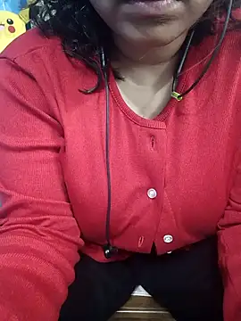 Sexybomb33 online show from February 12, 2025, 8:18 pm