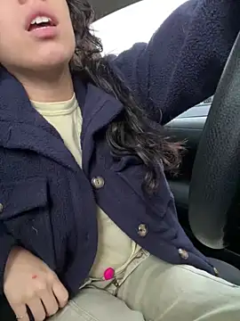 Natur4lBeautyb33 online show from December 6, 2024, 10:08 pm