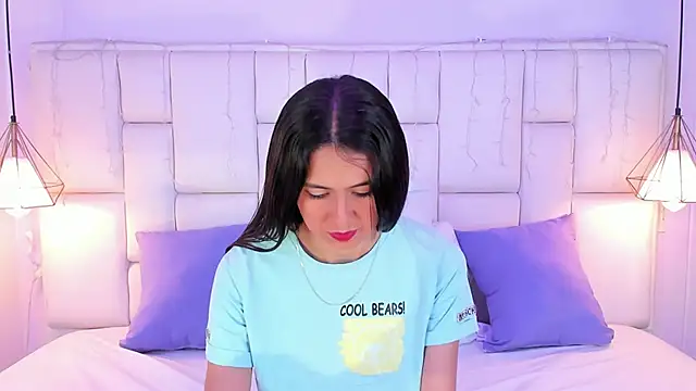 SarahSophia  online show from February 6, 2025, 11:32 am