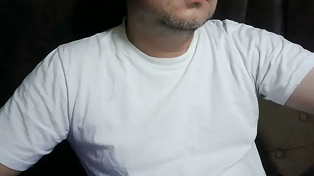 Snapshot of SladkiYA chatting on February 18, 2026, 4:08 am SladkiYA online show from February 18, 2026, 4:08 am