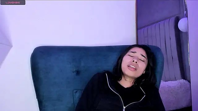 AmyOlimpo online show from January 28, 2025, 4:39 am