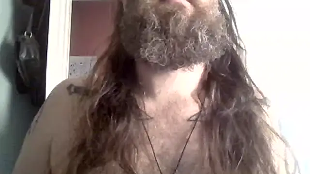 Snapshot of Thrillhouse chatting on January 10, 2025, 2:23 pm Thrillhouse online show from January 10, 2025, 2:23 pm