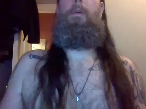 Snapshot of Thrillhouse chatting on February 19, 2025, 7:38 pm Thrillhouse online show from February 19, 2025, 7:38 pm