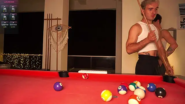 Snapshot of Bbrandon_ chatting on June 1, 2026, 4:52 pm Bbrandon online show from June 1, 2026, 4:52 pm