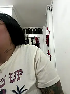 croftsmila online show from November 15, 2025, 12:19 am