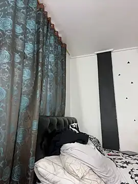 croftsmila online show from February 19, 2026, 10:39 pm