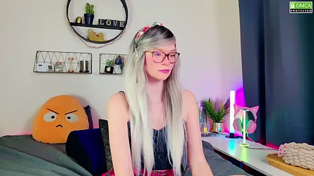 Kittychatte online show from January 11, 2025, 7:39 am