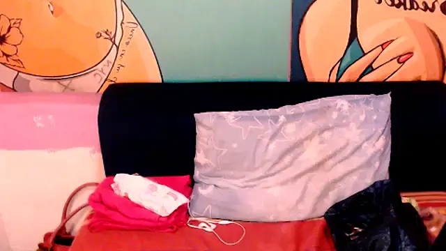 Snapshot of EroticDesiresxxx chatting on October 19, 2025, 11:44 am EroticDesiresxxx online show from October 19, 2025, 11:44 am