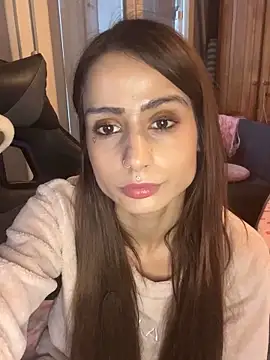 LaPetitechienne1 online show from January 27, 2025, 2:24 pm