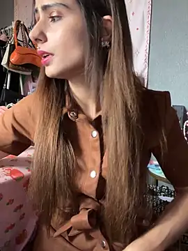 LaPetitechienne1 online show from October 17, 2025, 12:19 pm