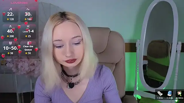 Snapshot of Katia_Kim chatting on November 9, 2025, 6:33 am Katia Kim online show from November 9, 2025, 6:33 am