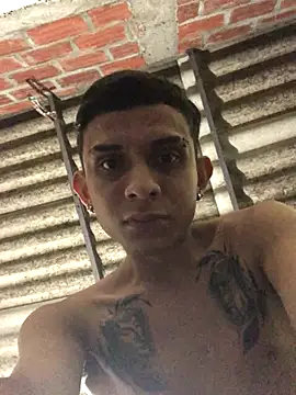 Snapshot of fran777775 chatting on December 15, 2025, 2:27 am fran777775 online show from December 15, 2025, 2:27 am