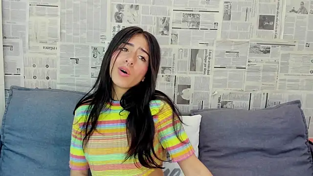 Mhelanny2 online show from January 25, 2025, 6:24 pm