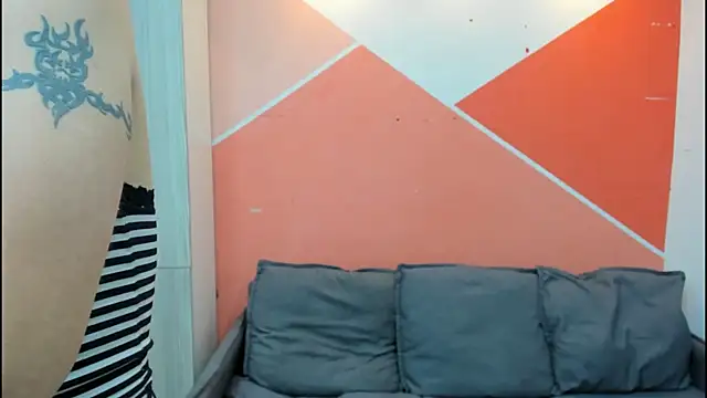 Mhelanny2 online show from October 17, 2025, 5:59 pm