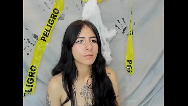 Mhelanny2 online show from October 31, 2025, 6:09 pm