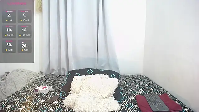 Snapshot of MIA_luxce29 chatting on November 27, 2025, 2:24 am MIA luxce29 online show from November 27, 2025, 2:24 am