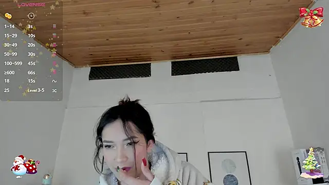 Snapshot of cristal__hot_1 chatting on December 10, 2024, 10:06 am cristal  hot 1 online show from December 10, 2024, 10:06 am