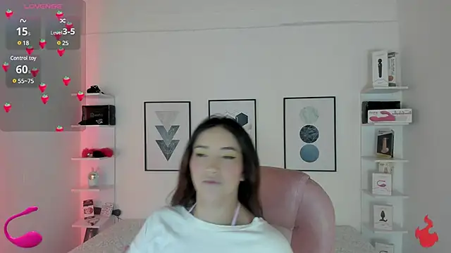 Snapshot of cristal__hot_1 chatting on January 24, 2025, 4:05 am cristal  hot 1 online show from January 24, 2025, 4:05 am