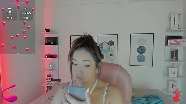 Snapshot of cristal__hot_1 chatting on January 28, 2025, 4:08 am cristal  hot 1 online show from January 28, 2025, 4:08 am