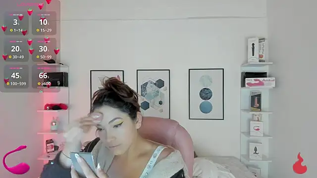 Snapshot of cristal__hot_1 chatting on January 31, 2025, 4:03 am cristal  hot 1 online show from January 31, 2025, 4:03 am
