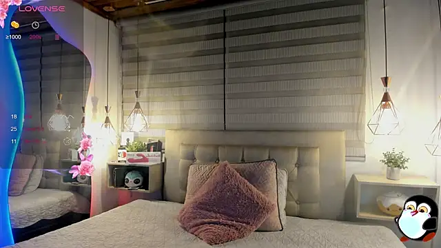 cristal  hot 1 online show from April 5, 2026, 5:37 am