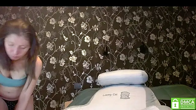 Sophi Cute online show from December 3, 2025, 1:53 pm