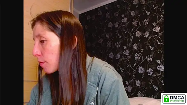 Sophi Cute online show from January 6, 2026, 12:42 pm