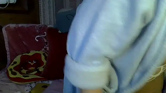 SweetCherry27 online show from May 7, 2026, 4:23 pm
