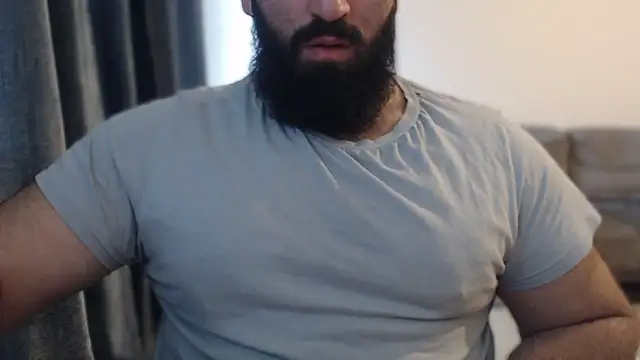 hugemachohandsome online show from November 19, 2025, 10:15 am