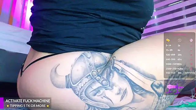 Snapshot of Miss_Pawi chatting on November 10, 2025, 8:41 pm Miss Pawi online show from November 10, 2025, 8:41 pm