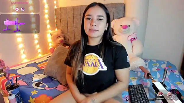 Snapshot of SaraCrow chatting on February 21, 2026, 5:08 am SaraCrow online show from February 21, 2026, 5:08 am