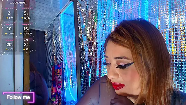 Snapshot of LatexDevil_Blondie chatting on November 14, 2025, 3:22 pm LatexDevil Blondie online show from November 14, 2025, 3:22 pm