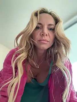 MessyNastyQueen online show from February 23, 2025, 12:37 pm