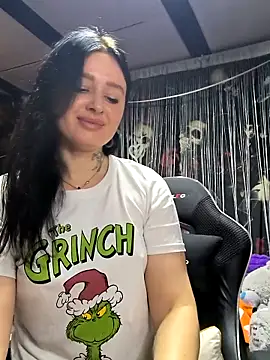 KikiXRed online show from April 11, 2026, 4:17 am