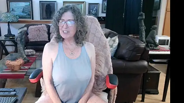 Snapshot of littlepistol01 chatting on July 18, 2026, 3:49 pm littlepistol01 online show from July 18, 2026, 3:49 pm