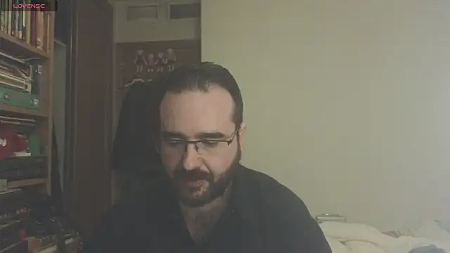 curiosillo83 online show from March 4, 2025, 9:22 pm