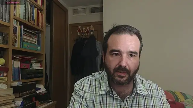 curiosillo83 online show from September 26, 2025, 4:44 pm