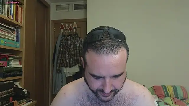 curiosillo83 online show from October 7, 2025, 2:25 pm