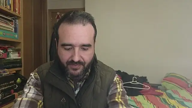 Snapshot of curiosillo83 chatting on January 8, 2026, 3:36 pm curiosillo83 online show from January 8, 2026, 3:36 pm