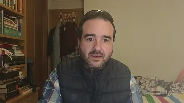 Snapshot of curiosillo83 chatting on March 3, 2026, 3:07 pm curiosillo83 online show from March 3, 2026, 3:07 pm