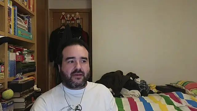 Snapshot of curiosillo83 chatting on March 21, 2026, 7:35 am curiosillo83 online show from March 21, 2026, 7:35 am