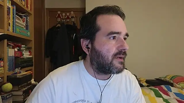Snapshot of curiosillo83 chatting on March 21, 2026, 8:19 am curiosillo83 online show from March 21, 2026, 8:19 am