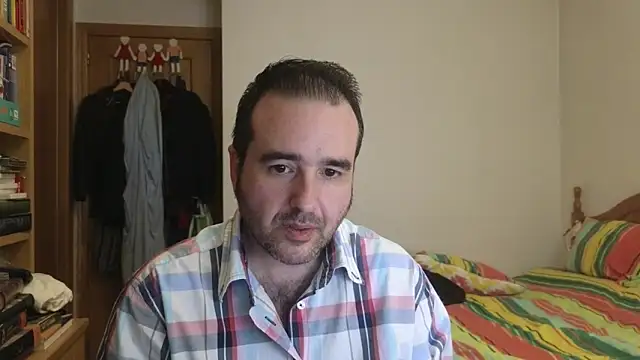 Snapshot of curiosillo83 chatting on May 6, 2026, 4:45 pm curiosillo83 online show from May 6, 2026, 4:45 pm