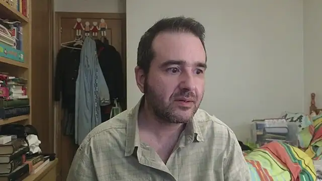 Snapshot of curiosillo83 chatting on May 19, 2026, 2:34 pm curiosillo83 online show from May 19, 2026, 2:34 pm