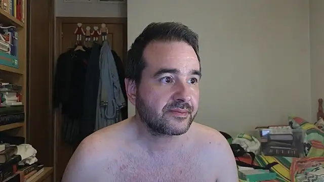 Snapshot of curiosillo83 chatting on May 25, 2026, 4:35 pm curiosillo83 online show from May 25, 2026, 4:35 pm