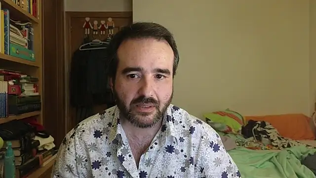 curiosillo83 online show from July 6, 2026, 2:14 pm