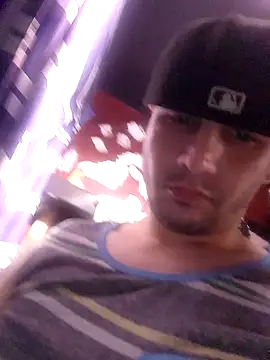 Snapshot of Baggin_Straight_Boys chatting on July 19, 2026, 11:36 am Baggin Straight Boys online show from July 19, 2026, 11:36 am