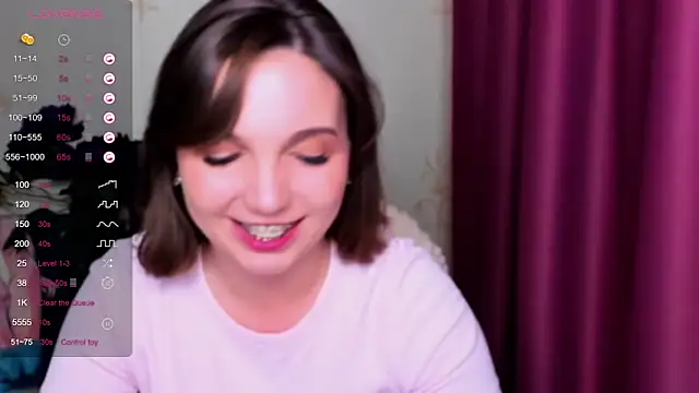 Snapshot of KindHazelHere_ chatting on March 13, 2025, 2:16 am KindHazelHere online show from March 13, 2025, 2:16 am