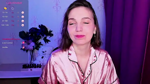 Snapshot of KindHazelHere_ chatting on February 5, 2026, 8:08 am KindHazelHere online show from February 5, 2026, 8:08 am